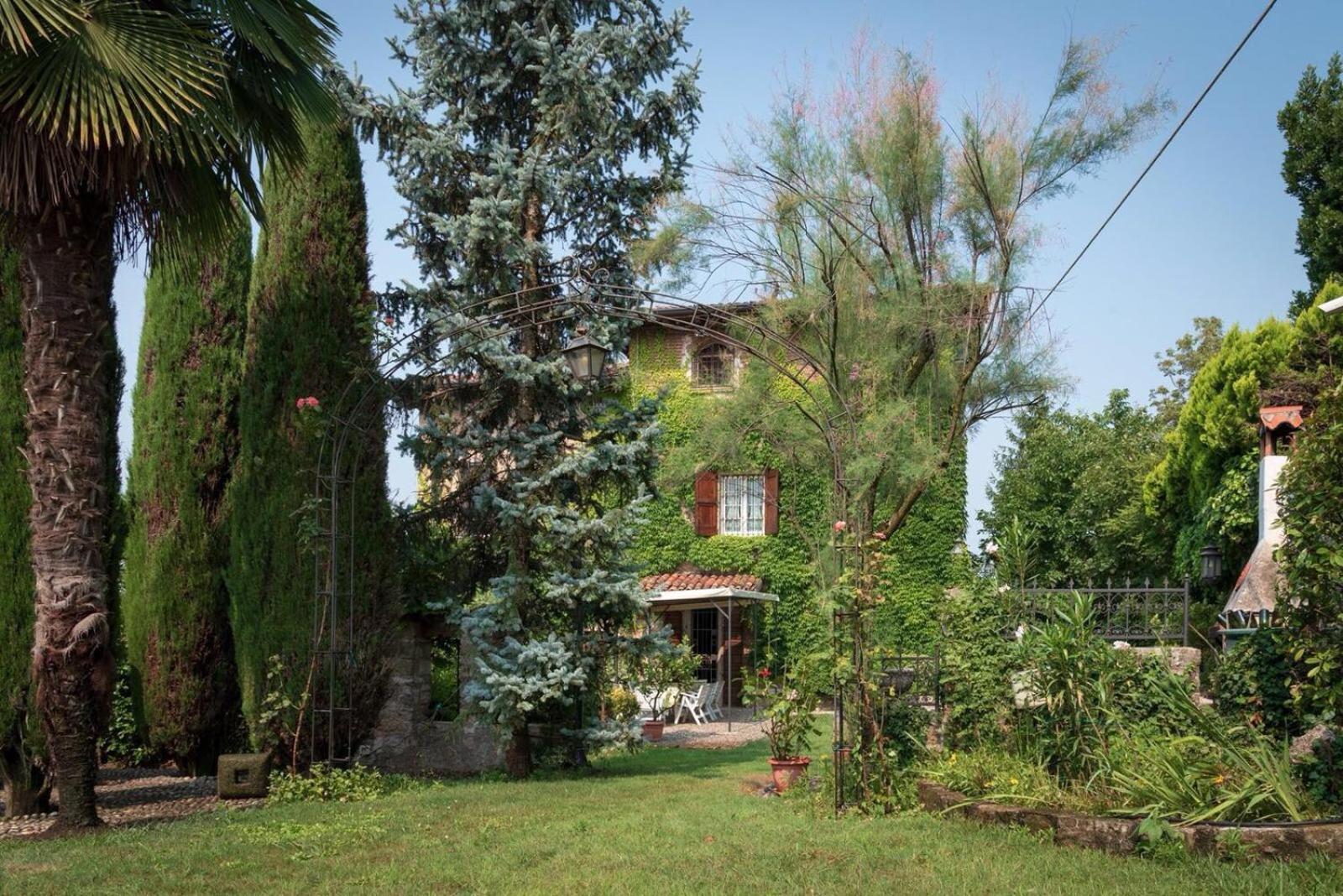 Torre De Salis Bed and Breakfast Gussago Εξωτερικό φωτογραφία