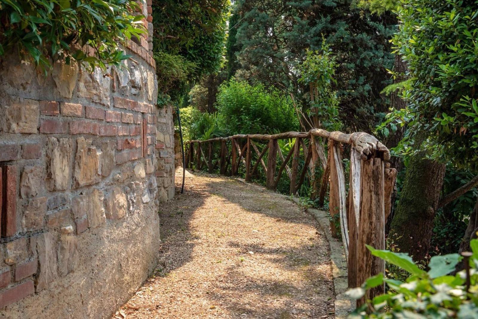 Torre De Salis Bed and Breakfast Gussago Εξωτερικό φωτογραφία