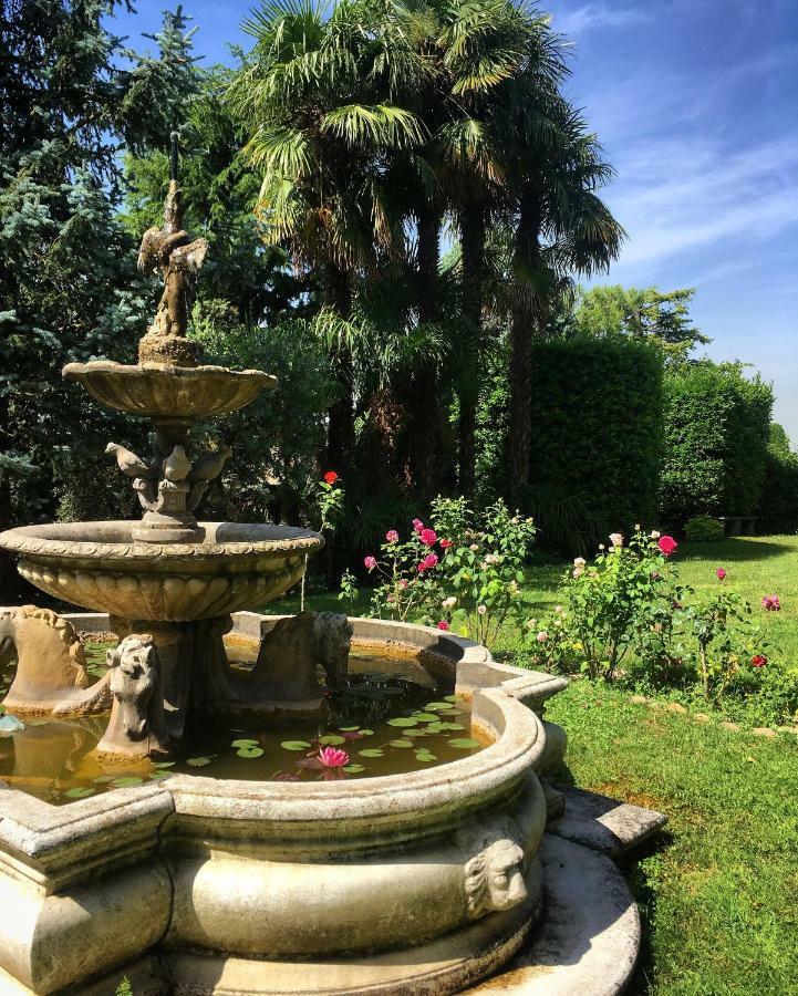 Torre De Salis Bed and Breakfast Gussago Εξωτερικό φωτογραφία